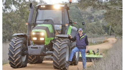 Ararat Auto & Ag Services Hero Image