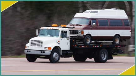Fenwick's Towing Service Hero Image