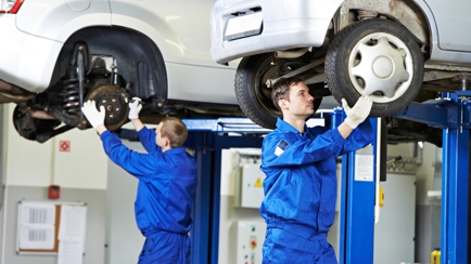 Beechey's Service Centre Hero Image