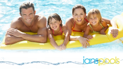 Ian's Pool Sales & Service Hero Image