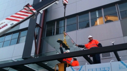 Robertsons Glazing Service Pty Ltd Hero Image