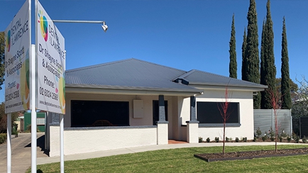 Dental on Lawrence Pty Ltd Hero Image