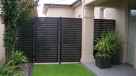 Noyce Tubular Design Fencing Hero Image