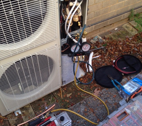 John Hull Electrics - Davistown, NSW