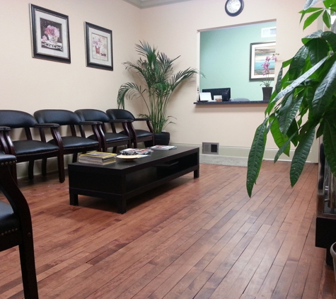 Suh Health & Pain Clinic - Mount Prospect, IL