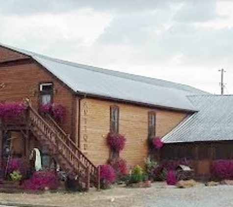 Oma's Antik Haus - Clarksburg, TN