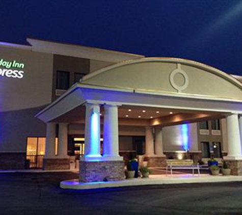 Holiday Inn Express New Albany - New Albany, MS