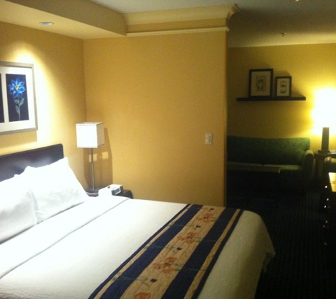 SpringHill Suites Fresno - Fresno, CA