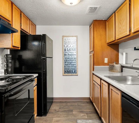 Mesa Ridge Apartments - Albuquerque, NM