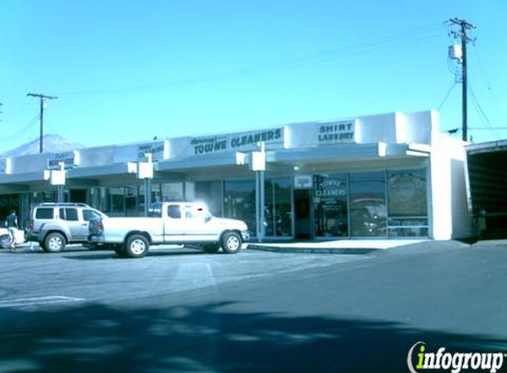 Towne Cleaners - Claremont, CA
