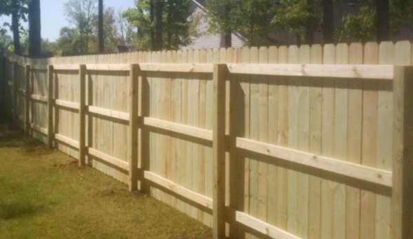 Colonial Fence - Fraser, MI