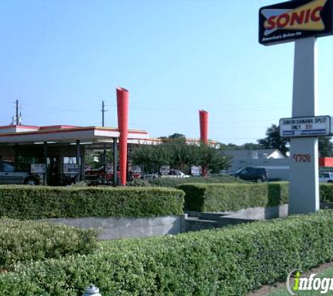 Sonic Drive-In - Austin, TX