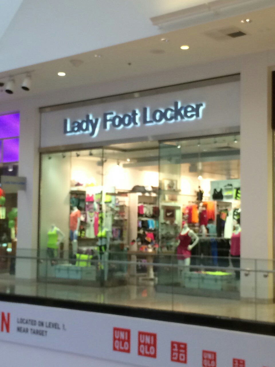 Lady foot deals locker near me