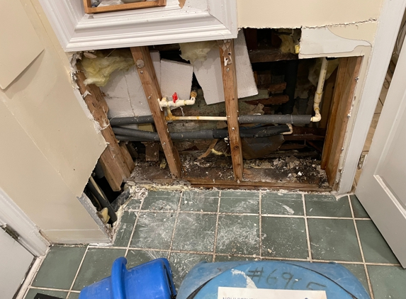 Flood Damage Pro - Metuchen, NJ