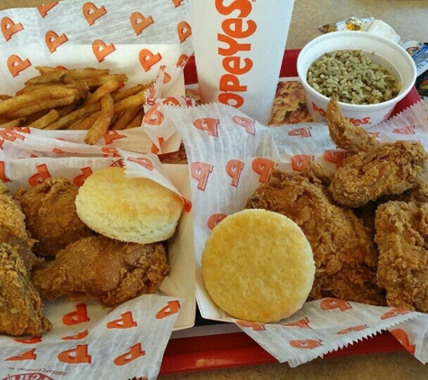 Popeyes Louisiana Kitchen - Greensboro, NC