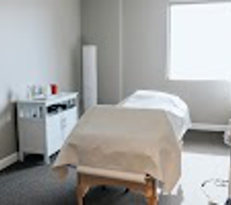 Restorative Acupuncture & Wellness - Deerfield, IL