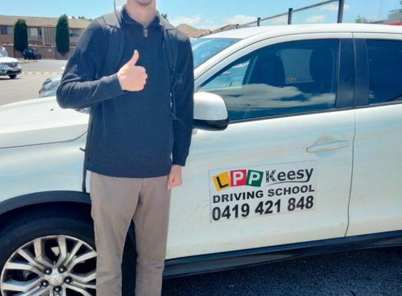 Keesy Driving School - Pakenham, VIC