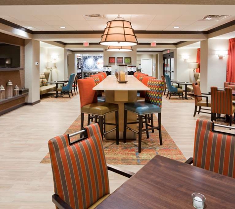 Hampton Inn Minneapolis-Roseville - Roseville, MN