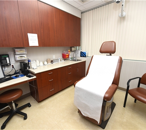 Advanced Dermatology P.C. | Riverhead - Riverhead, NY