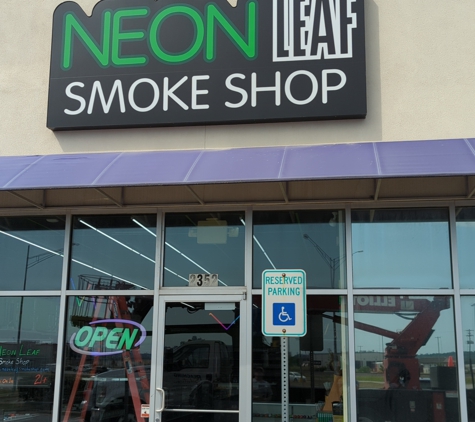 Neon Leaf Smoke Shop - North Kansas City, MO