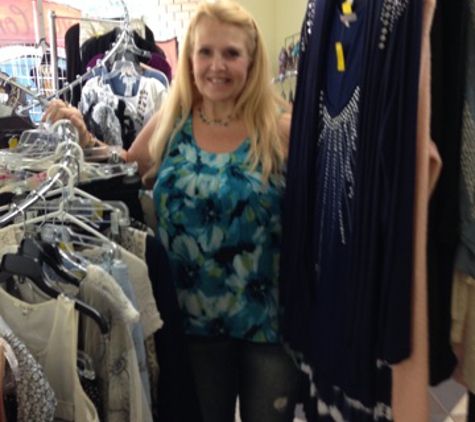 Chic Uptown Consignment - Yucaipa, CA