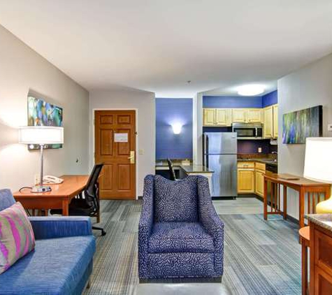 Homewood Suites by Hilton Stratford - Stratford, CT