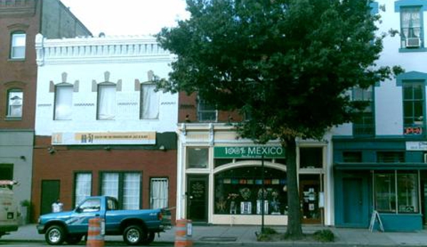 Pearl Dive Oyster Palace - Washington, DC