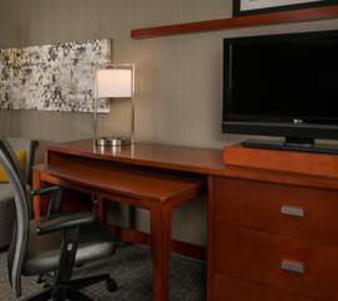 Courtyard by Marriott - Orange, CT