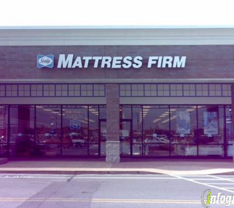 Mattress Firm - Chesterfield, MO