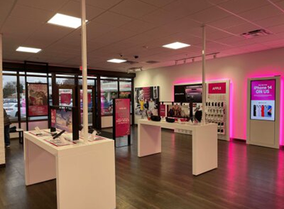 T-Mobile - Columbia, MO