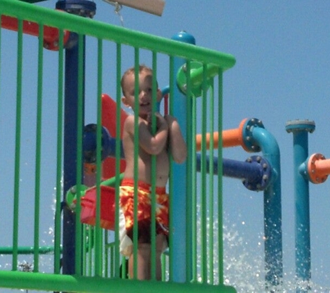 Springs Aquatic Center - Kansas City, MO