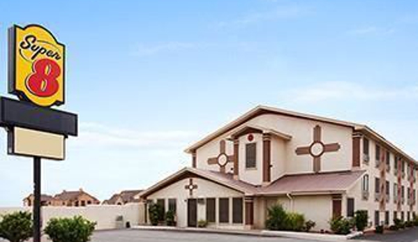 Super 8 by Wyndham Carlsbad - Carlsbad, NM