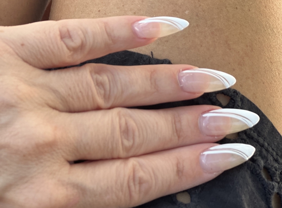 Happy Nails & Spa - Odessa, FL