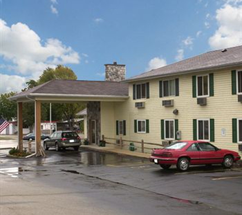 Countryside Lodge - Berlin, WI