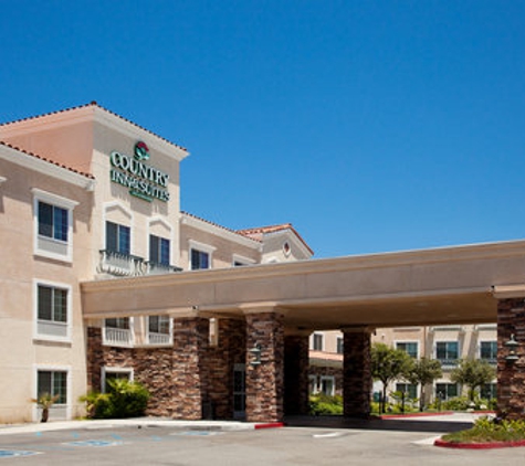 Country Inns & Suites - Redlands, CA