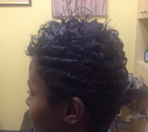 Tesha Hair Chic Salon - Duncanville, TX