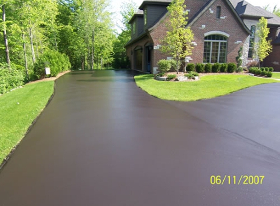 Citizens Asphalt Sealer - Waterford, MI