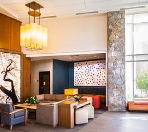 Hyatt Place Charlottesville - Charlottesville, VA