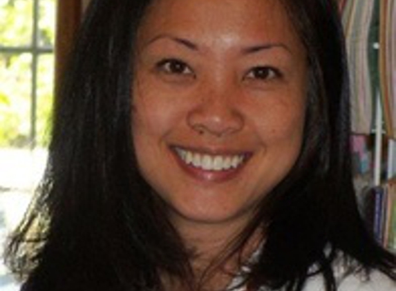 April Bui, Licensed Acupuncturist - Houston, TX