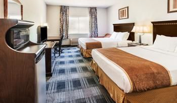 Days Inn & Suites by Wyndham Vancouver - Vancouver, WA