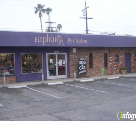 Euphuria Pet Salon - North Hollywood, CA