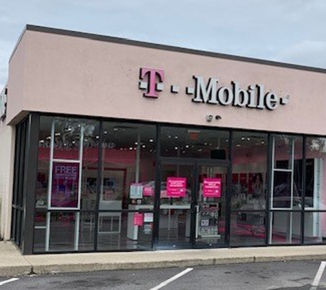 T-Mobile - Pawtucket, RI