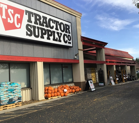 Tractor Supply Co - Selah, WA