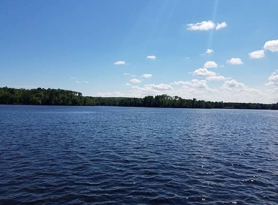 Spooky Bay Resorts - Couderay, WI