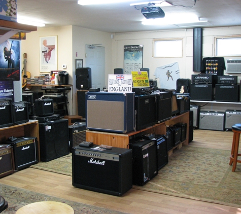 Bear Hollow Vintage Guitars - Lebanon, NH