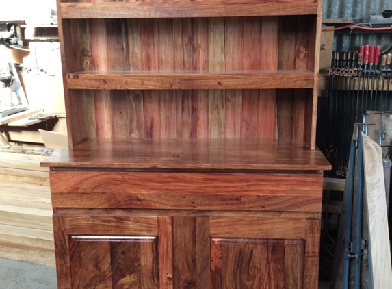 Martin's Fine Furniture - South Burnie, TAS