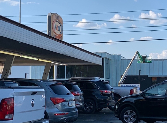A & W Drive-In Restaurant - Kent, OH
