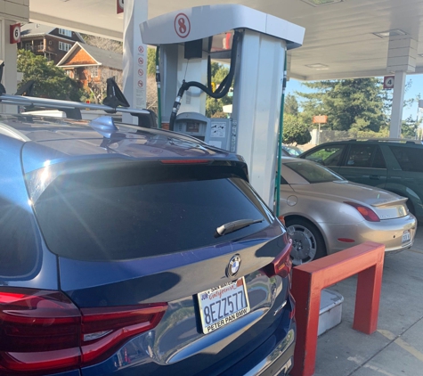 Marin Gas & Auto Services - Larkspur, CA