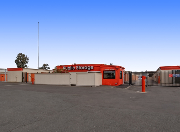 Public Storage - San Carlos, CA
