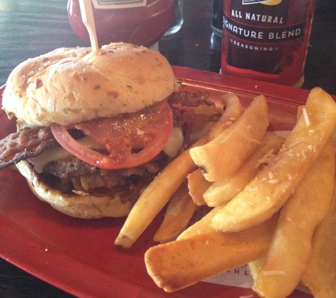 Red Robin Gourmet Burgers - Plymouth, MA
